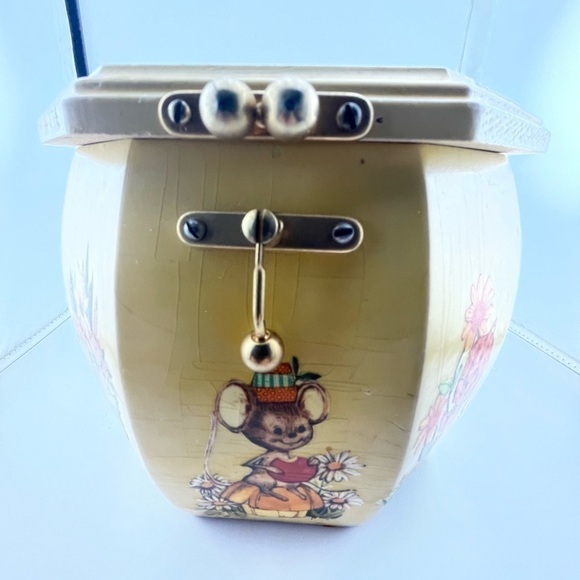 - Vintage Holly Hobbie (Type) Lined Basket Purse Handbag, W Bakelite ?Hand… - Picture 8 of 10